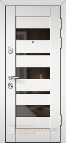 Фото «Белая дверь №7» в Москве